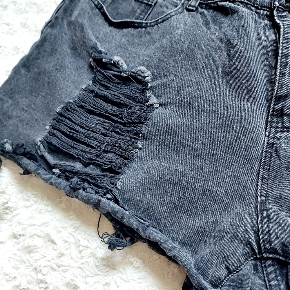 SHEIN Black distressed raw hem high rise jean shorts 3XL Casual Summer - Picture 5 of 10
